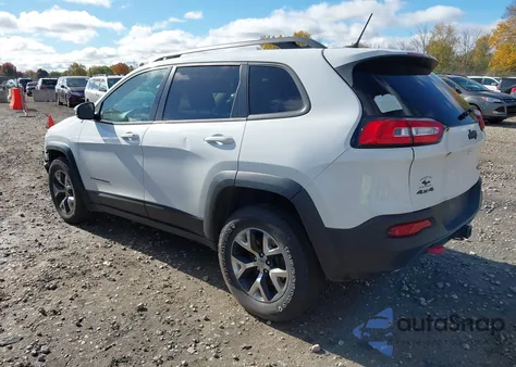 2015 Jeep Cherokee Trailhawk из США, поврежденный, VIN 1C4PJMBS4FW660131